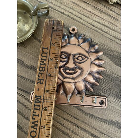 Vintage Cast Metal Sun Face 1995 Wall Mount Hooks Vintage Wall Key Hooks - Picture 5 of 6